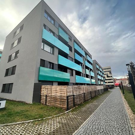 White Pearl Studio With Parking In Holesovice Prague Luaran gambar