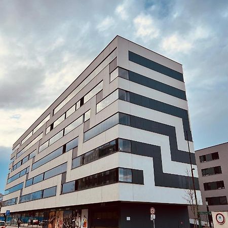 White Pearl Studio With Parking In Holesovice Prague Luaran gambar